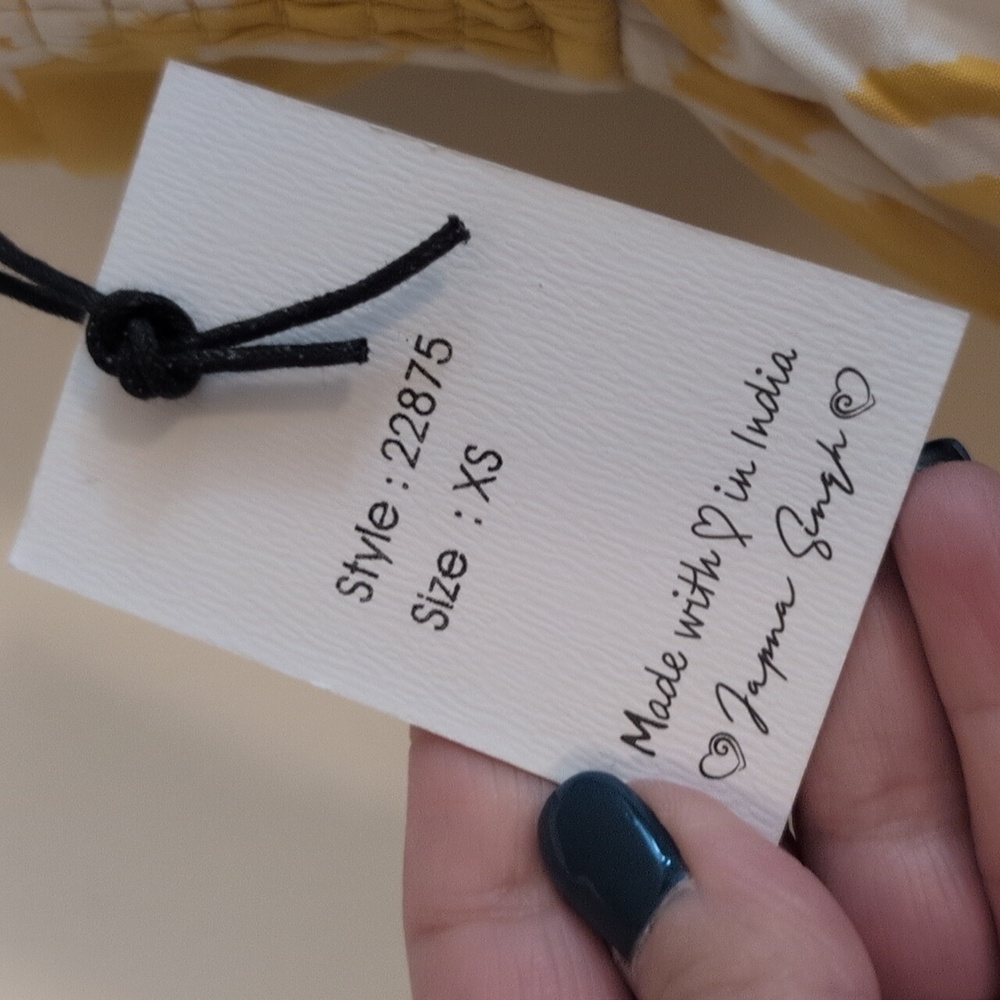 Yellow and White Floral Sundress with Tie Straps - Picture 11 of 15